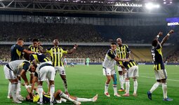 kapak_fenerbahce-benficayi-elerse-kasa-dolacak-iste-muhtemel-gelir-296237.jpg kapak_fenerbahce-benficayi-elerse-kasa-dolacak-iste-muhtemel-gelir-296237.jpg