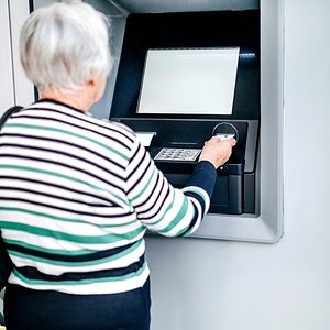 2025 Emekli Bayram Ikramiyeleri Ne Zaman Yatırılacak?